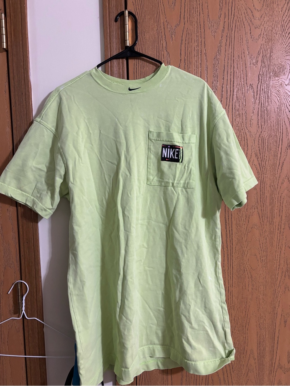 Nike Men’s Short-Sleeve Pocket T-Shirt in Light Lime